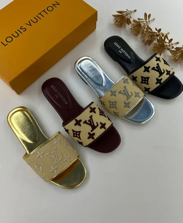 LOUIS VUITTON Lock It Flat Mule Bordeaux Slide Sandal